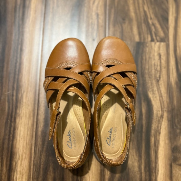 CLARKS Clarks Women's Ashland Spin Q Slip-On Loafer - Picture 1 of 6